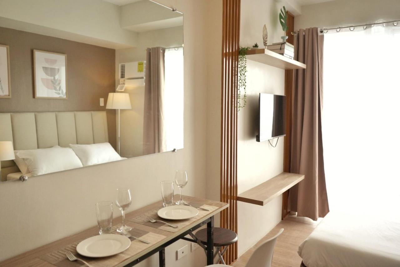 Quince Studio W/ Balcony Orochi Staycation Ph At Loop Tower Cdo Кагаян-де-Оро Экстерьер фото