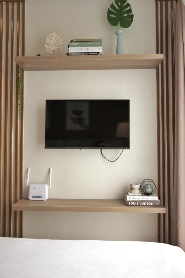 Quince Studio W/ Balcony Orochi Staycation Ph At Loop Tower Cdo Кагаян-де-Оро Экстерьер фото