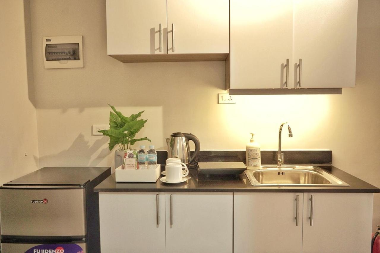 Quince Studio W/ Balcony Orochi Staycation Ph At Loop Tower Cdo Кагаян-де-Оро Экстерьер фото
